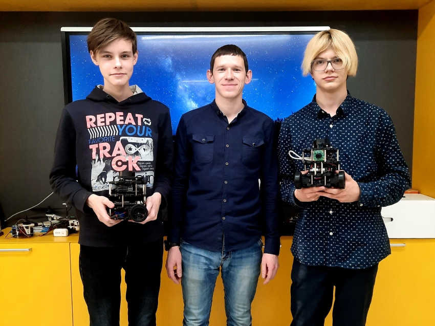 Забайкальские школьники заняли первое место во Всероссийском конкурсе по робототехнике